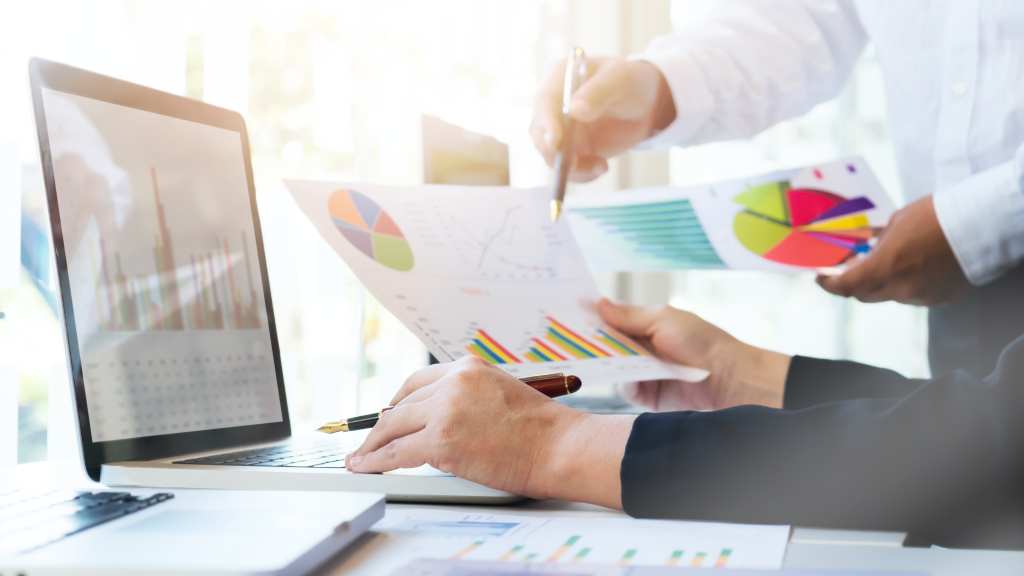 imagen web cursos de stata para economía 2